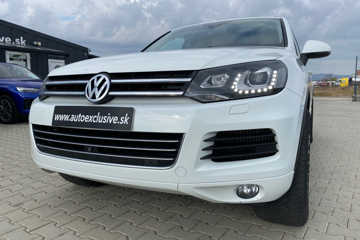 Ponuka vozidiel / Volkswagen Touareg II 3.0 V6 TDI 240k BlueMotion Technology - video