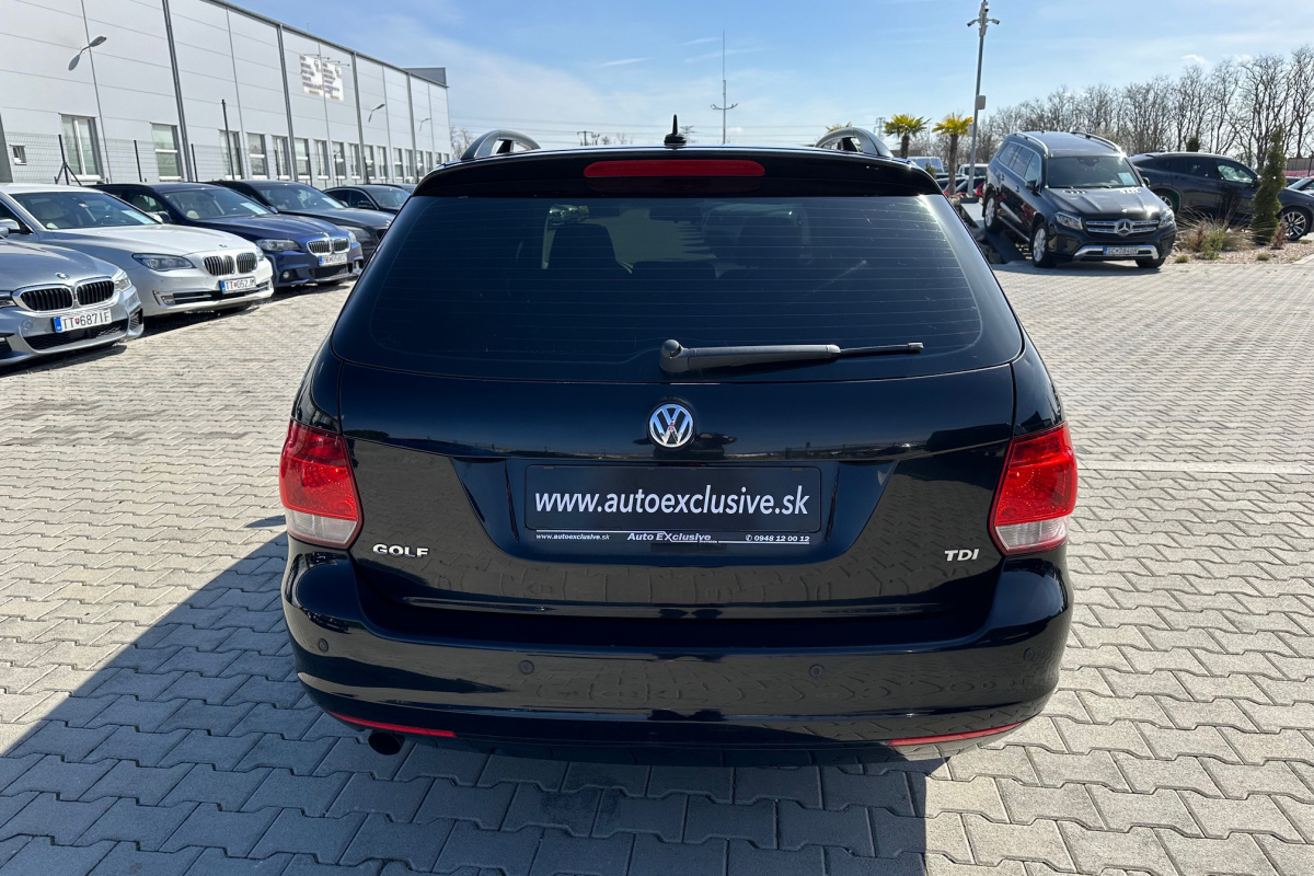 Ponuka vozidiel / Volkswagen Golf Variant 1.6 TDI Trendline DSG - video