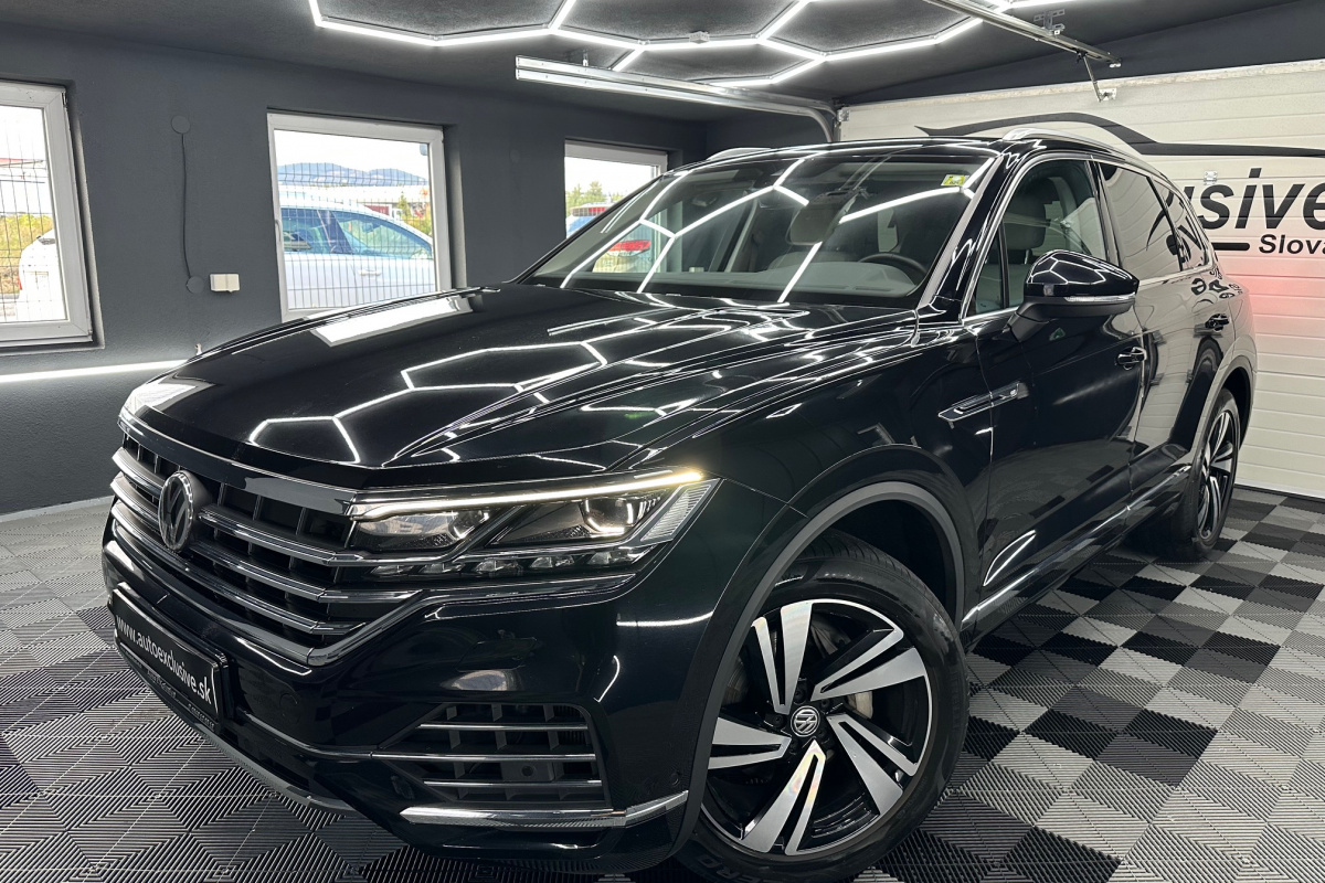 Ponuka vozidiel / Volkswagen Touareg 3.0 V6 TDI SCR Elegance 4Motion Tiptronic - video