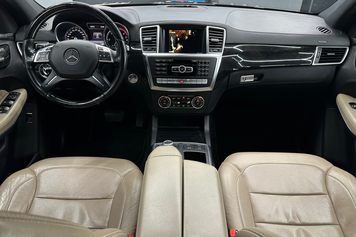 Ponuka vozidiel / Mercedes-Benz GL 350 CDI BlueTEC 4MATIC - video