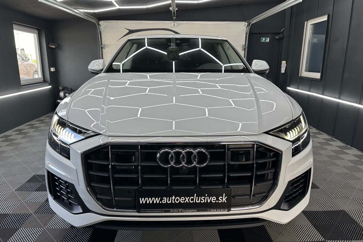 Ponuka vozidiel / Audi Q8 50 3.0 TDI mHEV quattro tiptronic - video