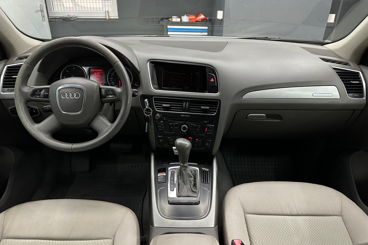 Ponuka vozidiel / Audi Q5 3.0 TDI DPF quattro S tronic - video