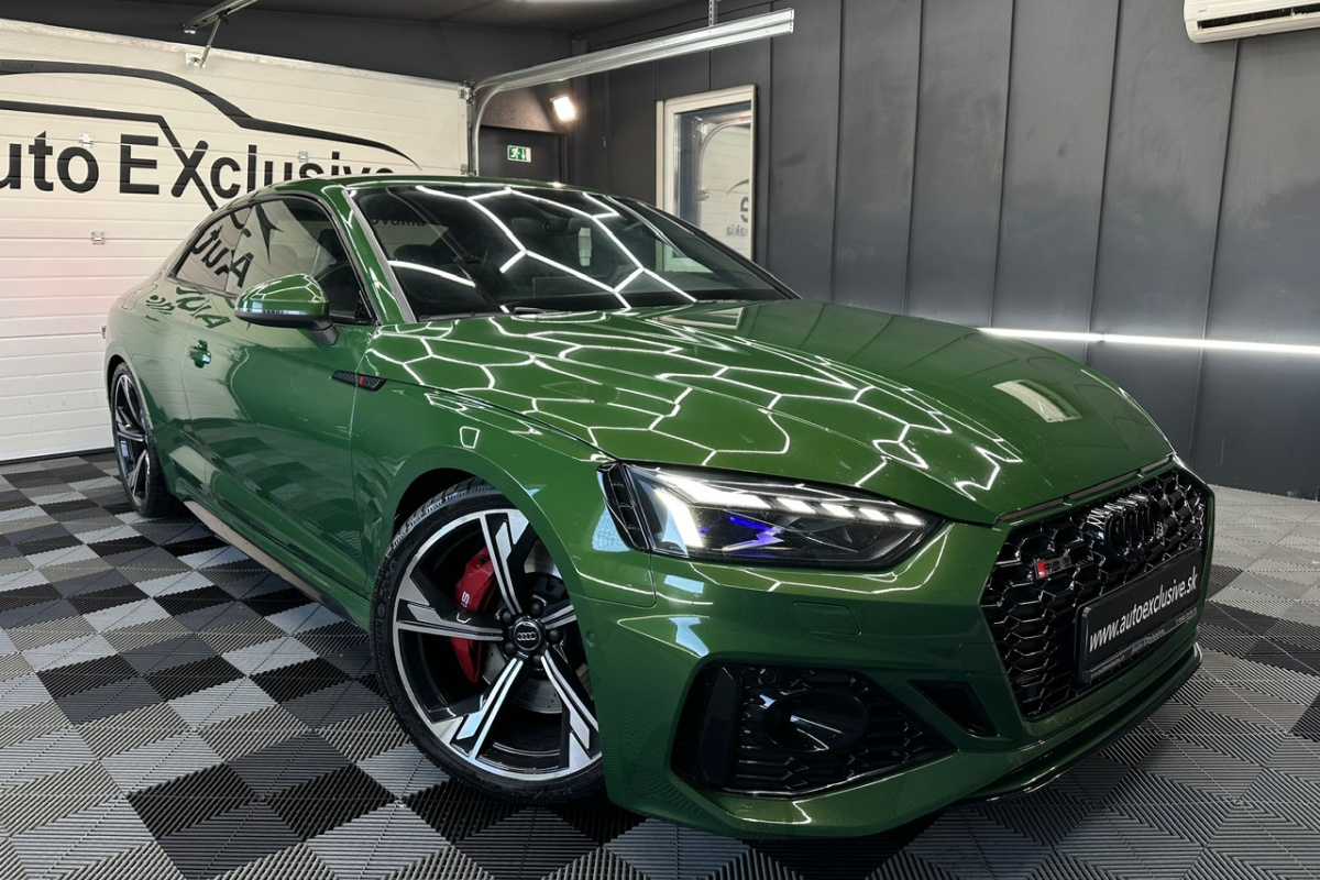 Ponuka vozidiel / Audi RS5 2.9 TFSI Coupé Quattro - video