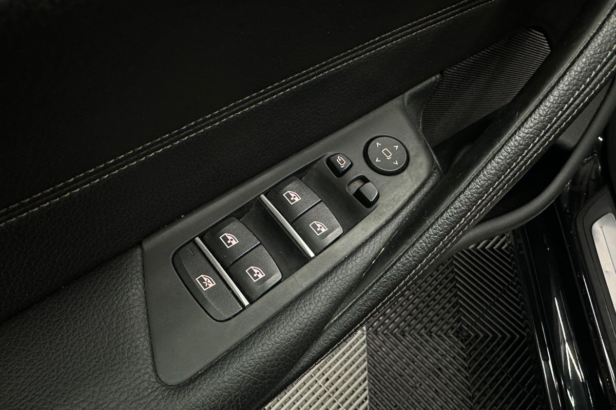 Ponuka vozidiel / BMW Rad 5 520d xDrive A/T - video Ponuka vozidiel / BMW Rad 5 520d xDrive A/T - video