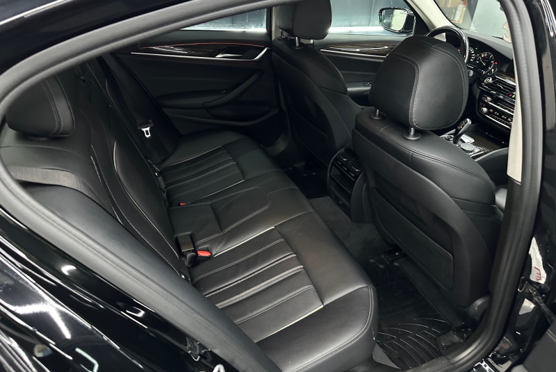 Ponuka vozidiel / BMW Rad 5 520d xDrive A/T - video Ponuka vozidiel / BMW Rad 5 520d xDrive A/T - video