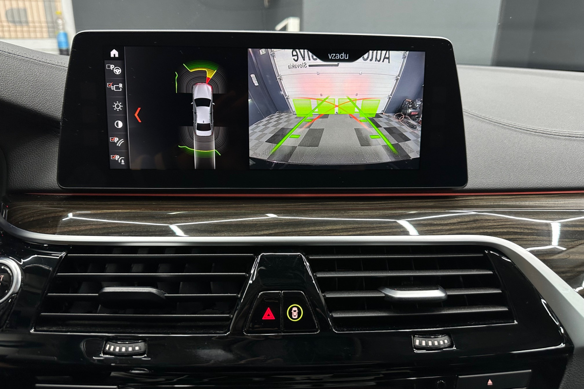 Ponuka vozidiel / BMW Rad 5 520d xDrive A/T - video Ponuka vozidiel / BMW Rad 5 520d xDrive A/T - video
