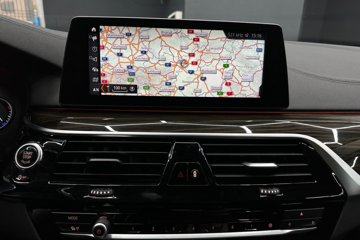 Ponuka vozidiel / BMW Rad 5 520d xDrive A/T - video Ponuka vozidiel / BMW Rad 5 520d xDrive A/T - video