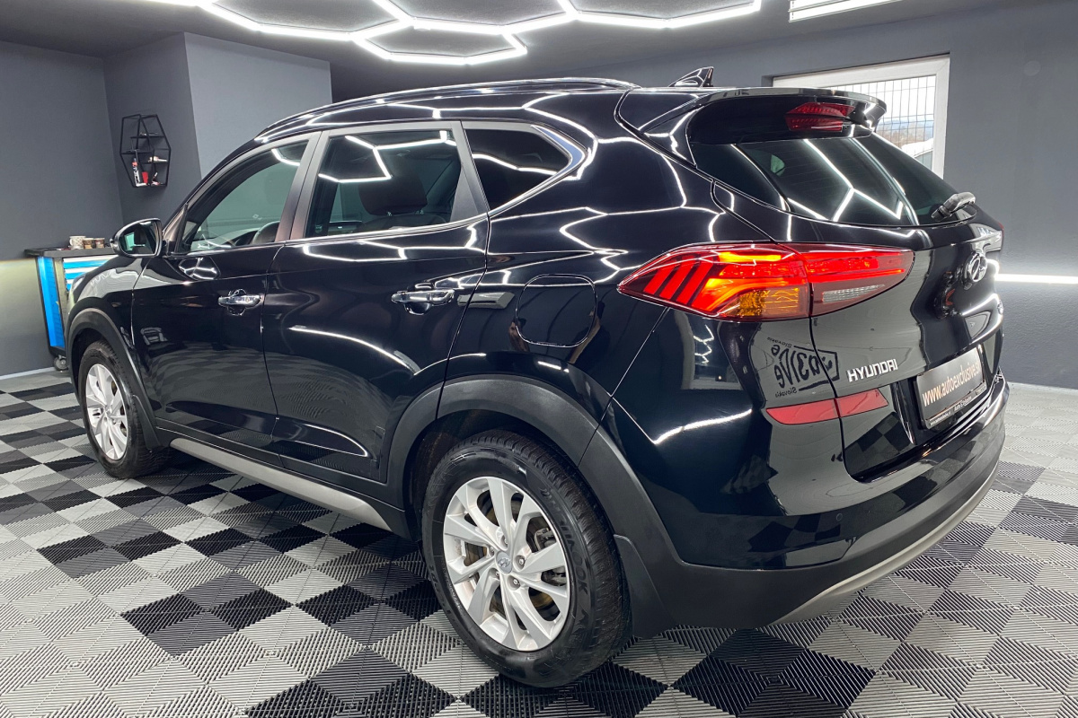 Ponuka vozidiel / Hyundai Tucson 1.6 T-GDi Premium A/T 4x4 - video