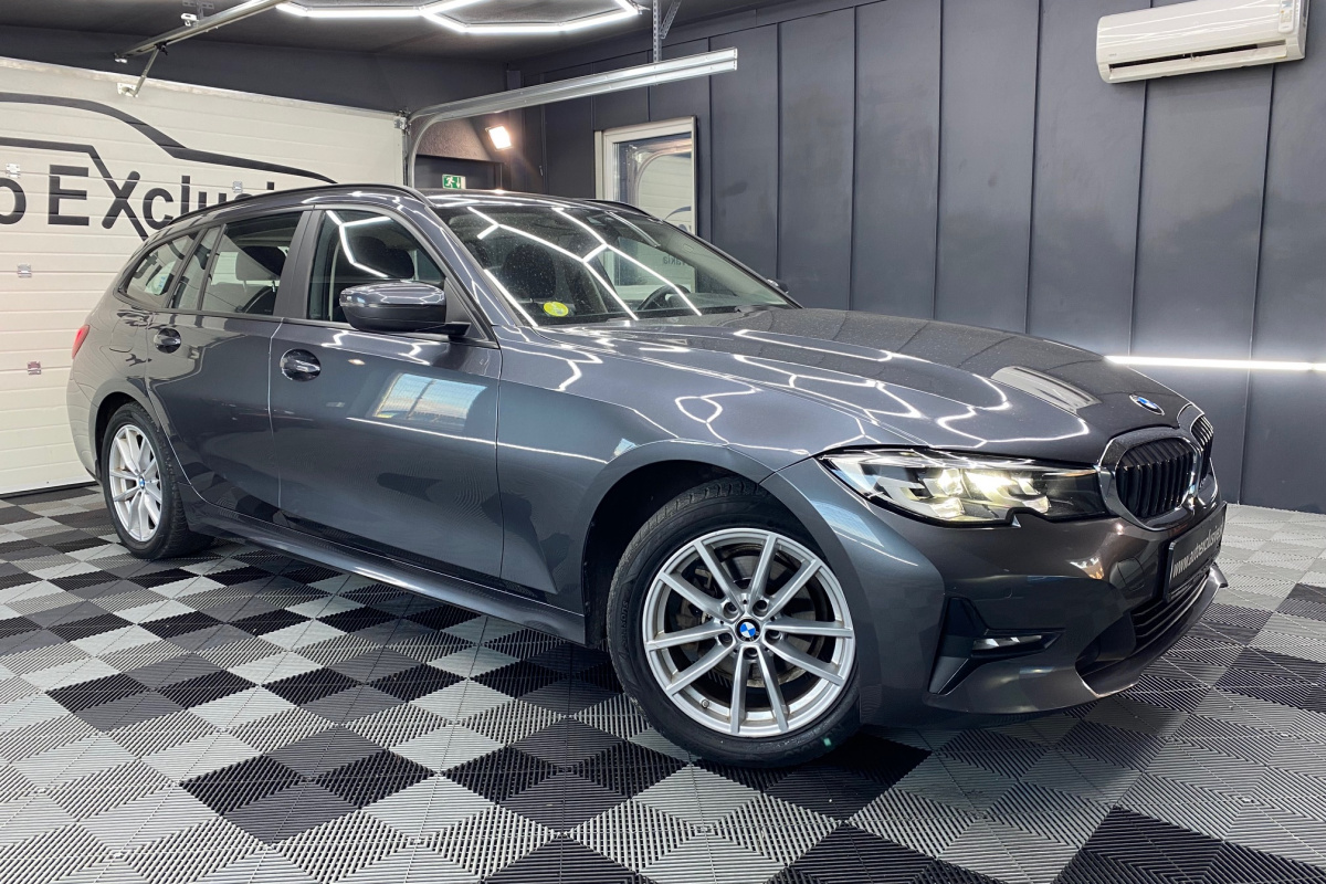 Ponuka vozidiel / BMW Rad 3 Touring 318d mHEV A/T - video