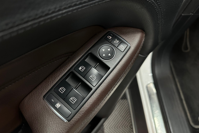 Ponuka vozidiel / Mercedes-Benz ML 350 BLUETEC 4MATIC - video Ponuka vozidiel / Mercedes-Benz ML 350 BLUETEC 4MATIC - video