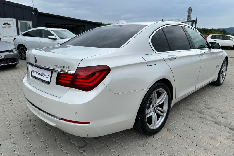  Ponuka vozidiel / BMW Rad 7 730d xDrive - video