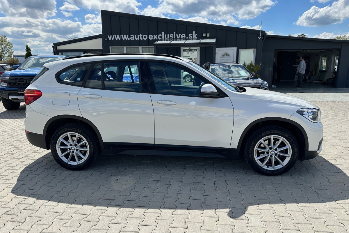 Ponuka vozidiel / BMW X1 sDrive 18i 140k Advantage - video