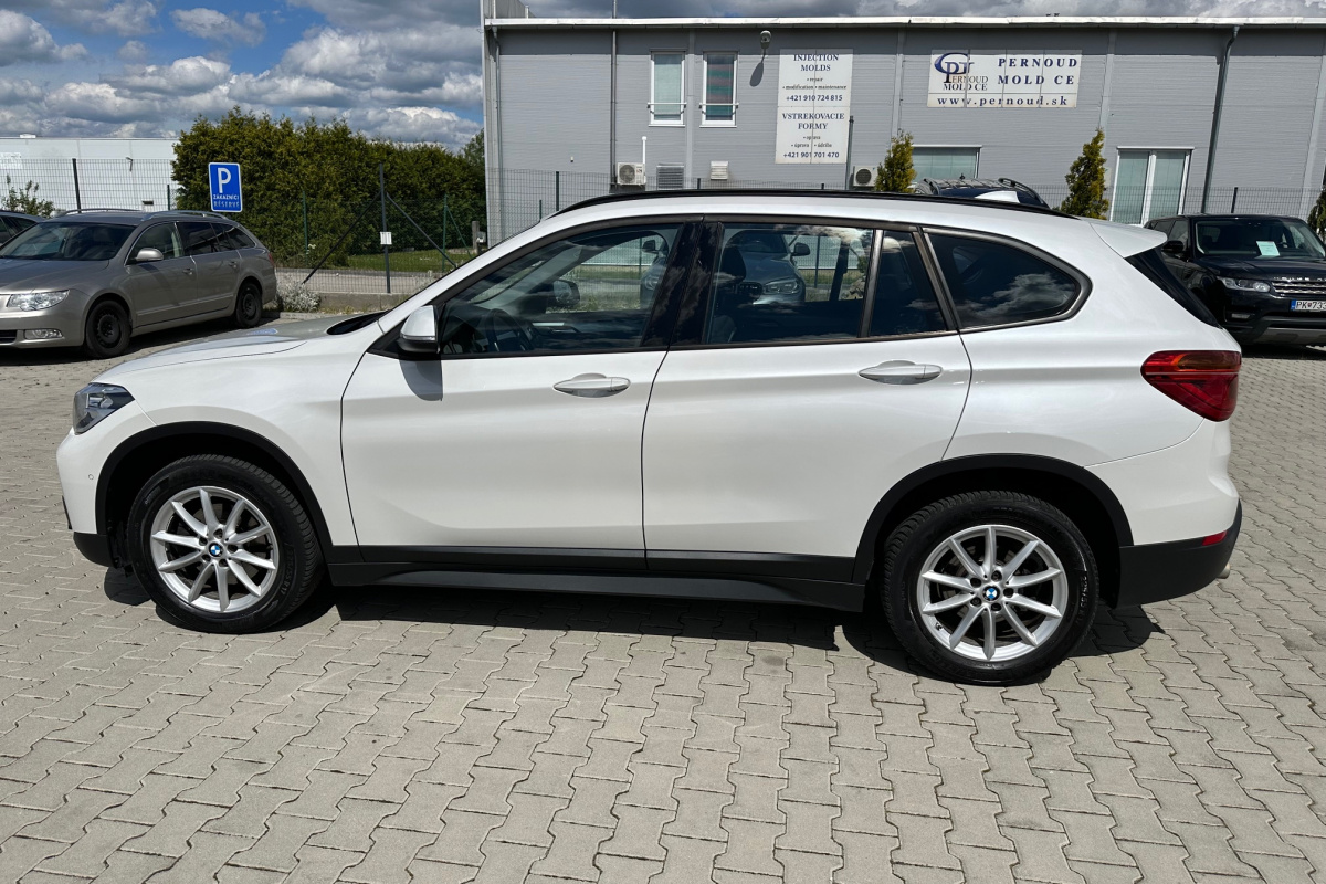 Ponuka vozidiel / BMW X1 sDrive 18i 140k Advantage - video